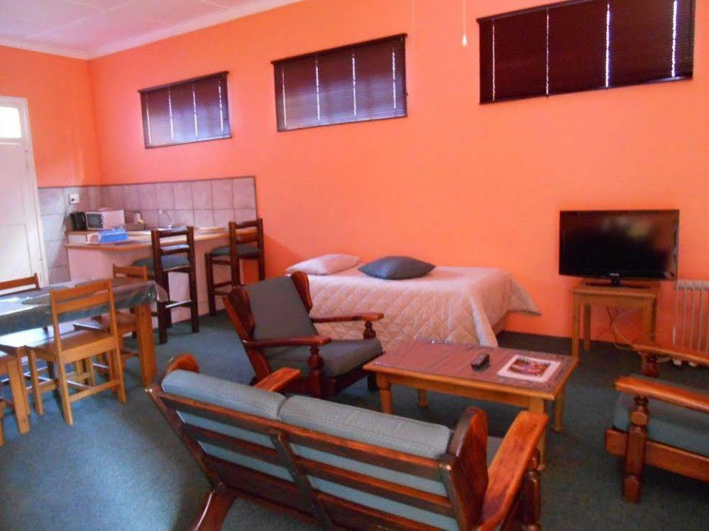 Obesa Lodge Graaff Reinet